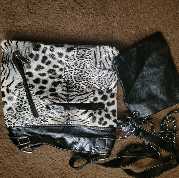 Skull purses - Picture 2 of 6